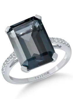 Inel din aur alb cu un topaz London blue de 8.46ct si diamante de 0.1ct